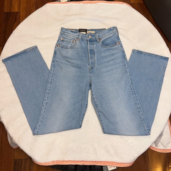 Levi's Ribcage Straight Full Length Women’s Jeans - Picture 2 of 12